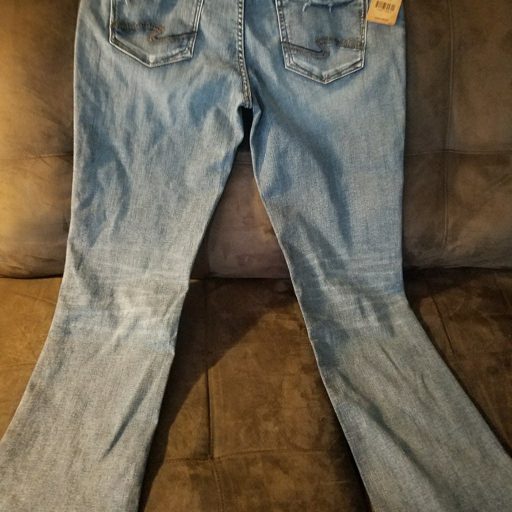 Brand new womans silver jeans